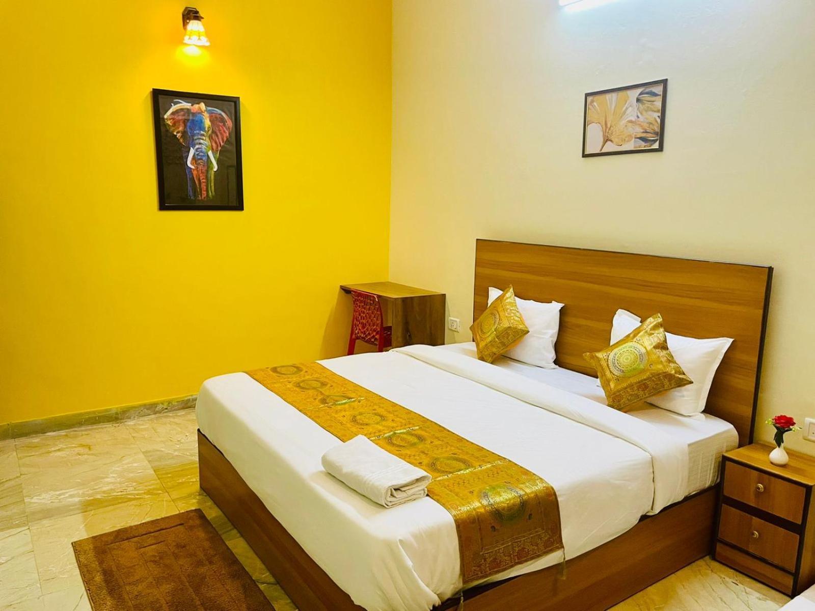 Shankar Vilaas -A Boutique Stay Forigners Choice Near Ghats And Temples バラナシ エクステリア 写真