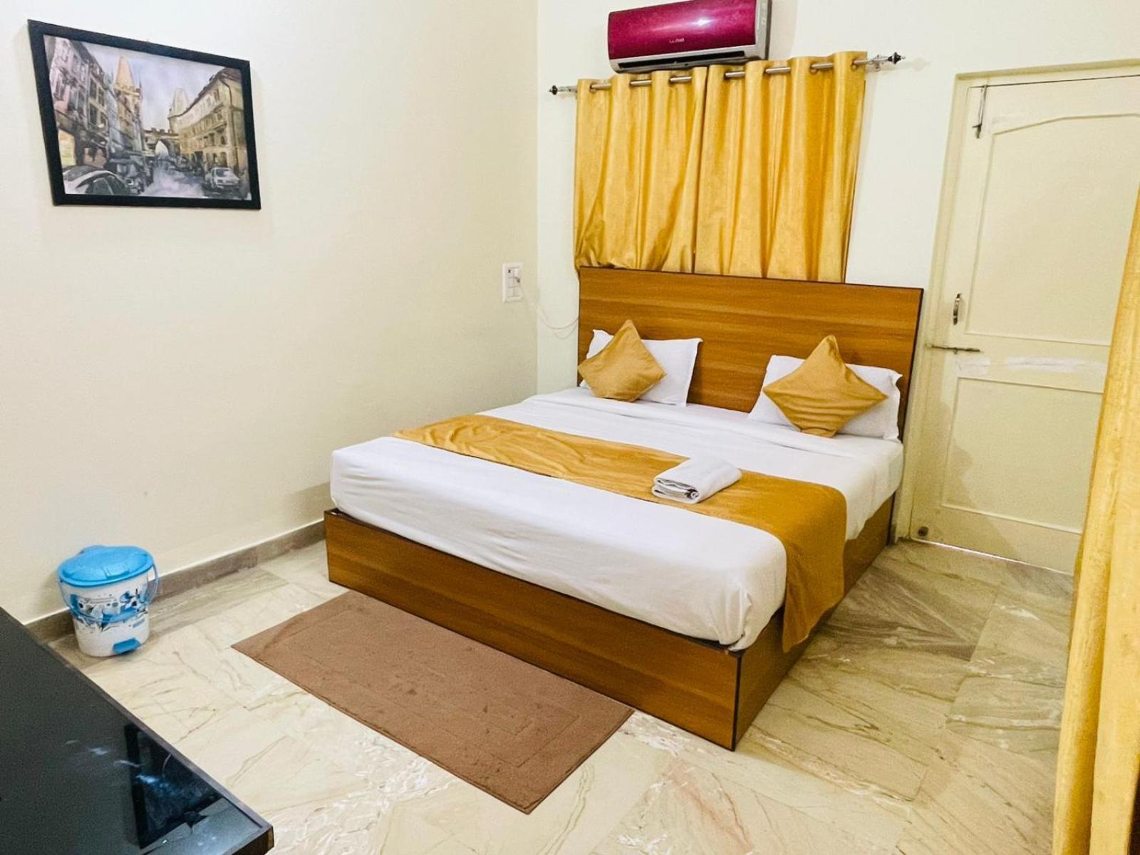 Shankar Vilaas -A Boutique Stay Forigners Choice Near Ghats And Temples バラナシ エクステリア 写真